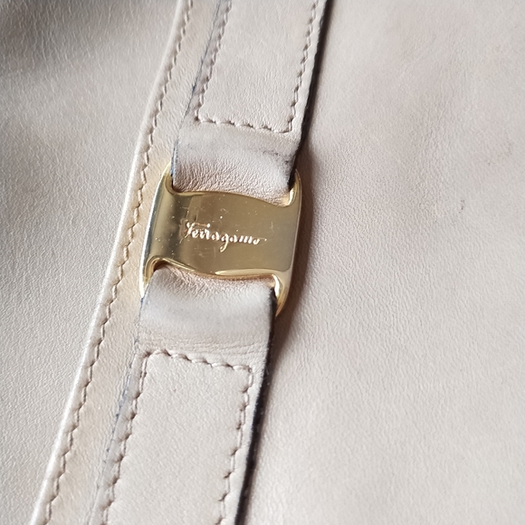 Salvatore Ferragamo vintage shoulder  Bag - Picture 2 of 10